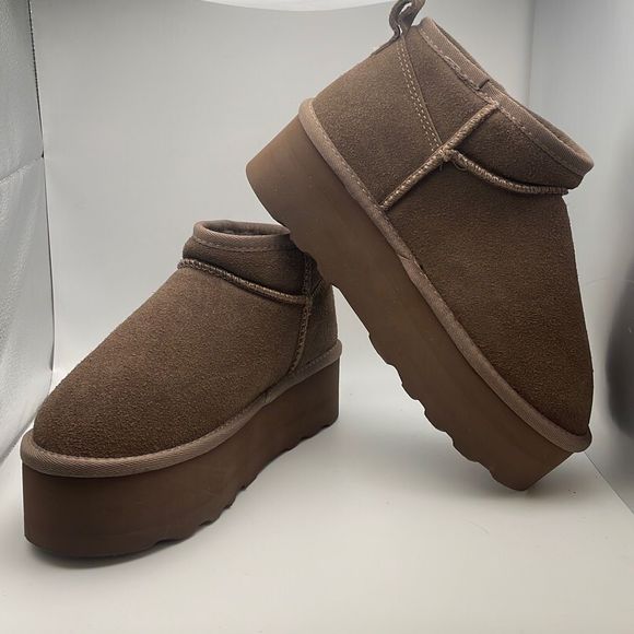 CUSHIONAIRE Women's COZY Genuine Suede pull on platform boot +Memory Foam SIZE 7 - Picture 6 of 7